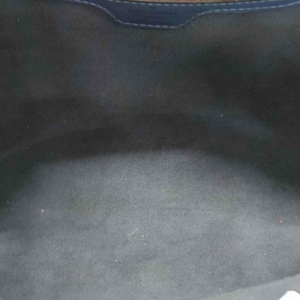 LOUIS VUITTON Epi Soufflot Hand Bag Blue includes dust bag. - Picture 7 of 10
